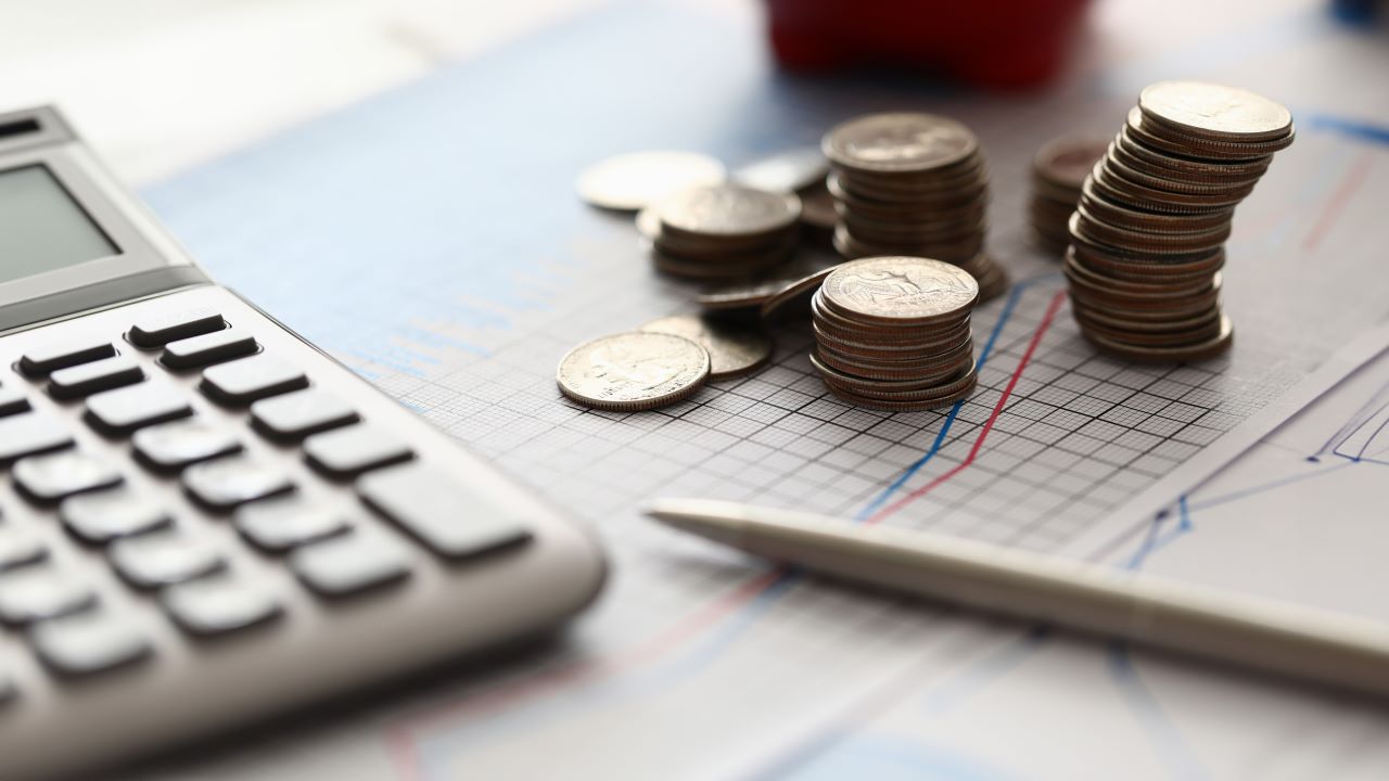 Vi har ikke råd til at gamble med økonomien eller beskæftigelsen i usikre tider